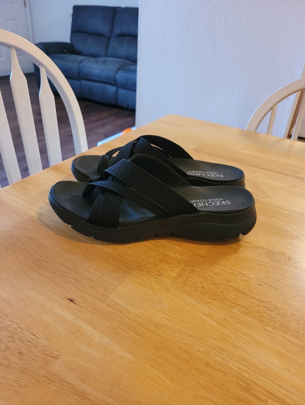 EUC Women's Black Skechers Summits Fantasy Walk Slide Size 10M
